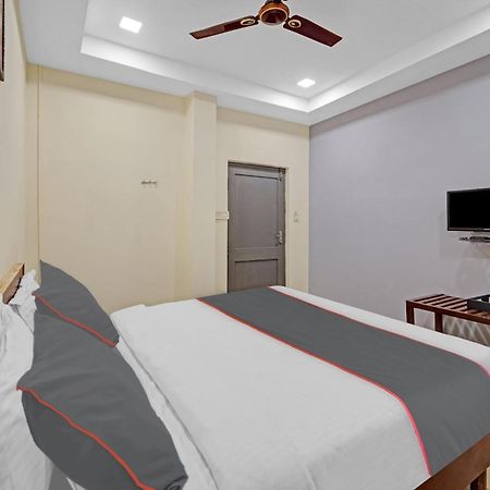 Super Townhouse G Silver Hotels Mount Road Madras Buitenkant foto