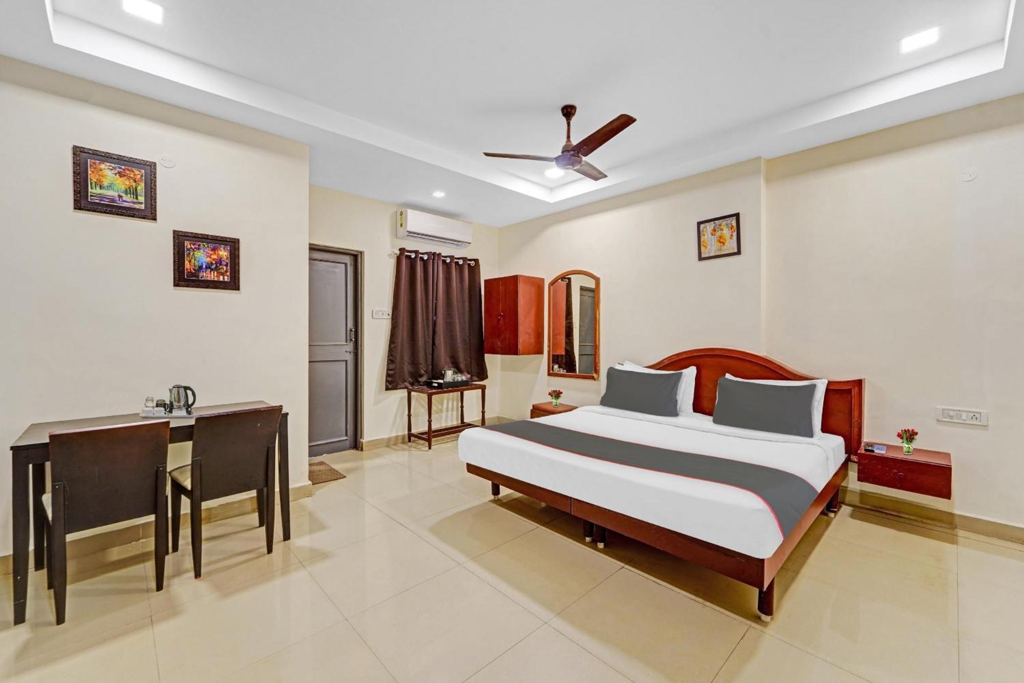 Super Townhouse G Silver Hotels Mount Road Madras Buitenkant foto