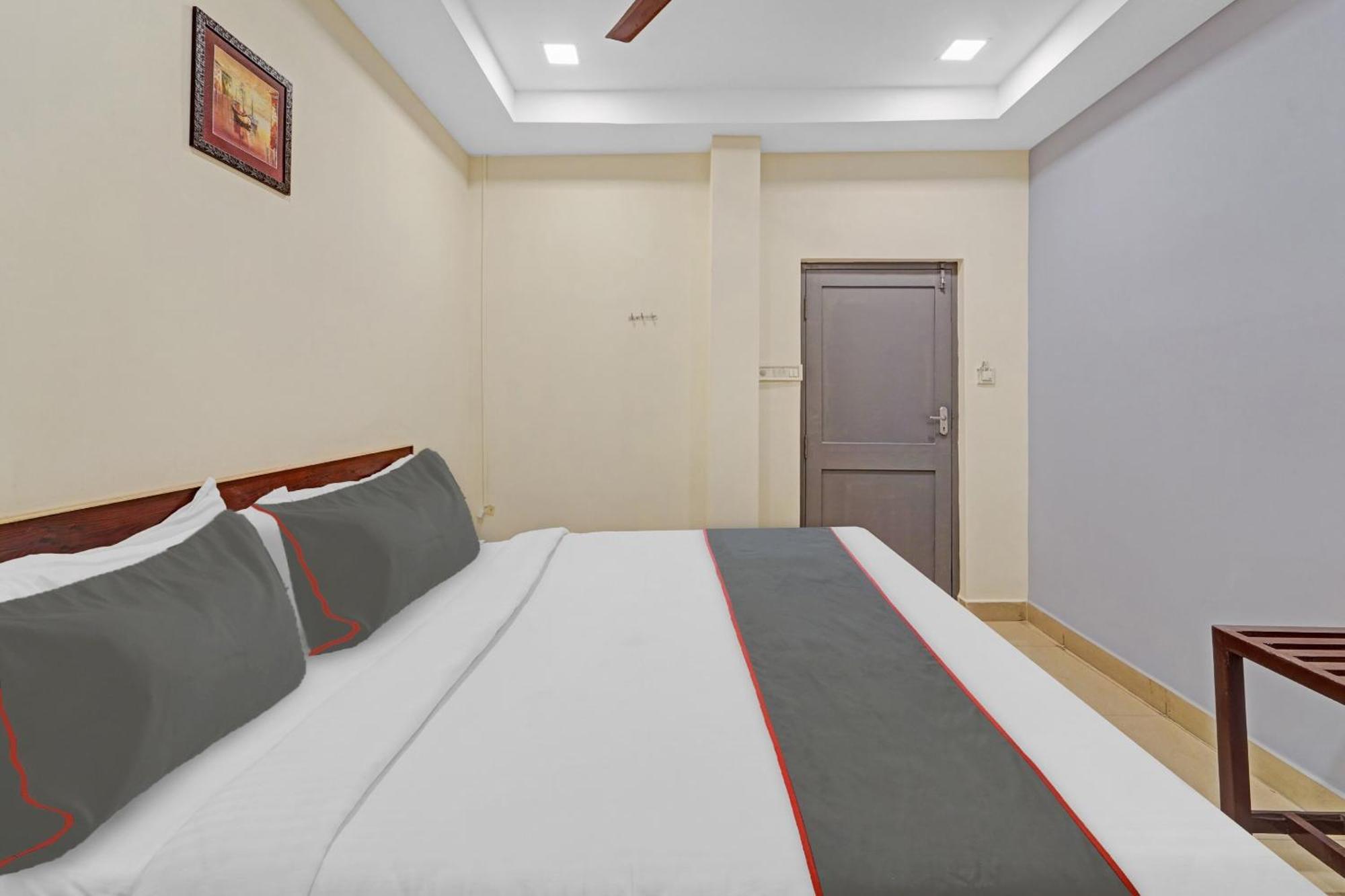 Super Townhouse G Silver Hotels Mount Road Madras Buitenkant foto